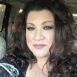 Meet your Posher, Shellie